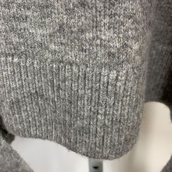 WAYF Women’s Striped Front Tie Crew Neck Sweater Gray/Pink Size Medium - Picture 7 of 10